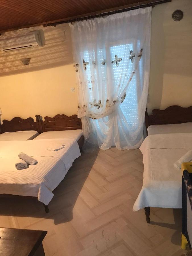 Angela - Zoi Rooms مدينة سكياثوس المظهر الخارجي الصورة