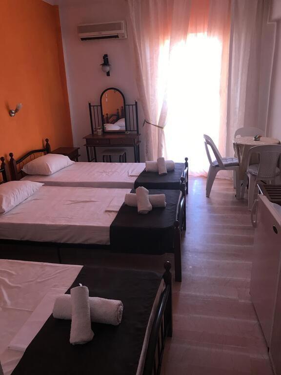 Angela - Zoi Rooms مدينة سكياثوس المظهر الخارجي الصورة