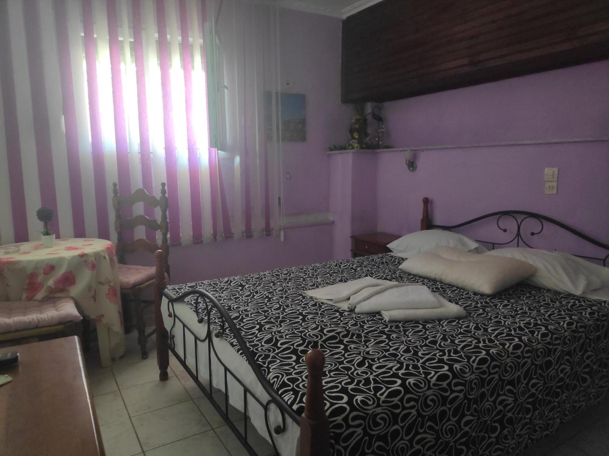Angela - Zoi Rooms مدينة سكياثوس الغرفة الصورة